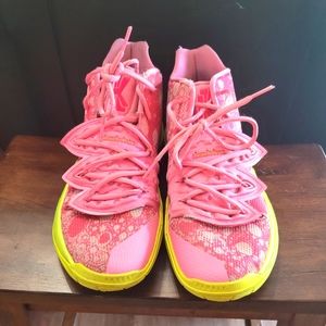 Nike SpongeBob Patrick Kyrie SBSP BT